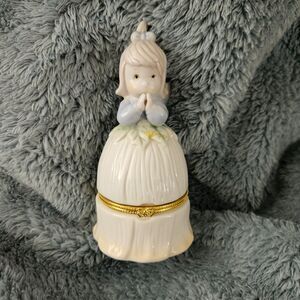 6" Angel Porcelain Trinket Box Excellent Condition